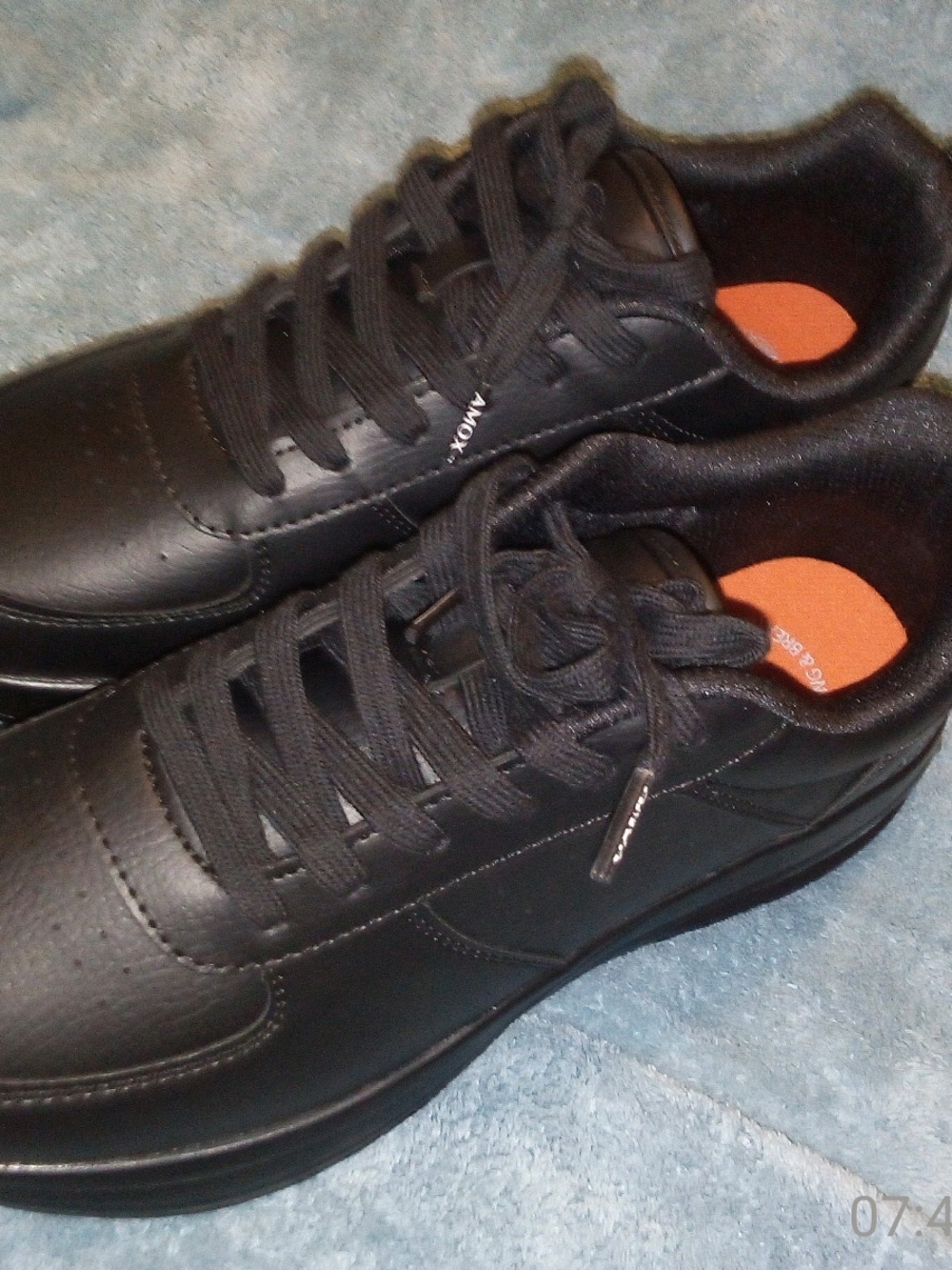 AMO Black Low-Top Lace-Up Sneakers
